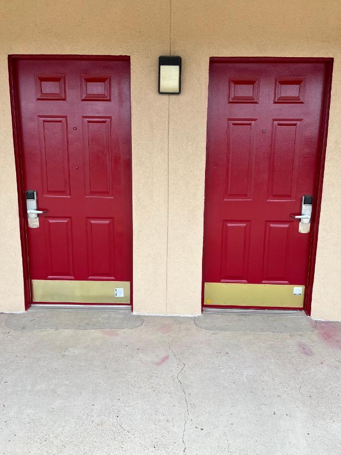 Los Fresnos Inn&Suites Exterior foto