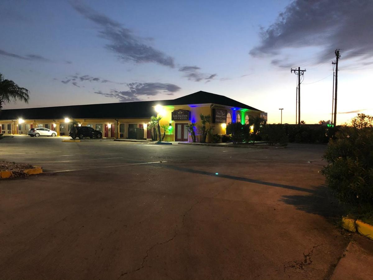 Los Fresnos Inn&Suites Exterior foto